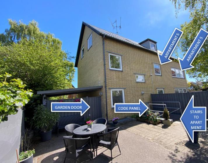 Delicius Near The Beach,metro, Airport Apartment